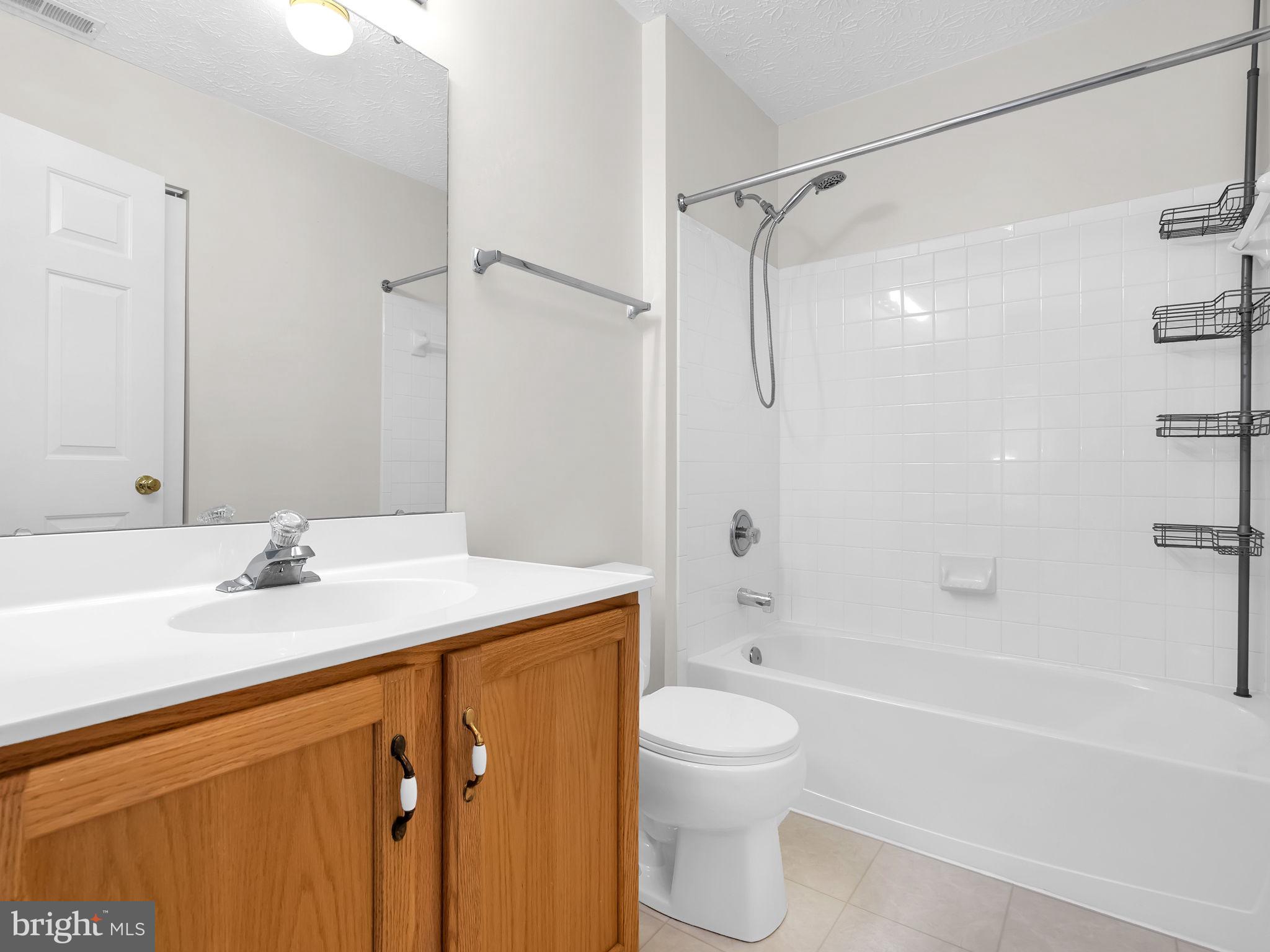 SEVEN OAKS - Residential