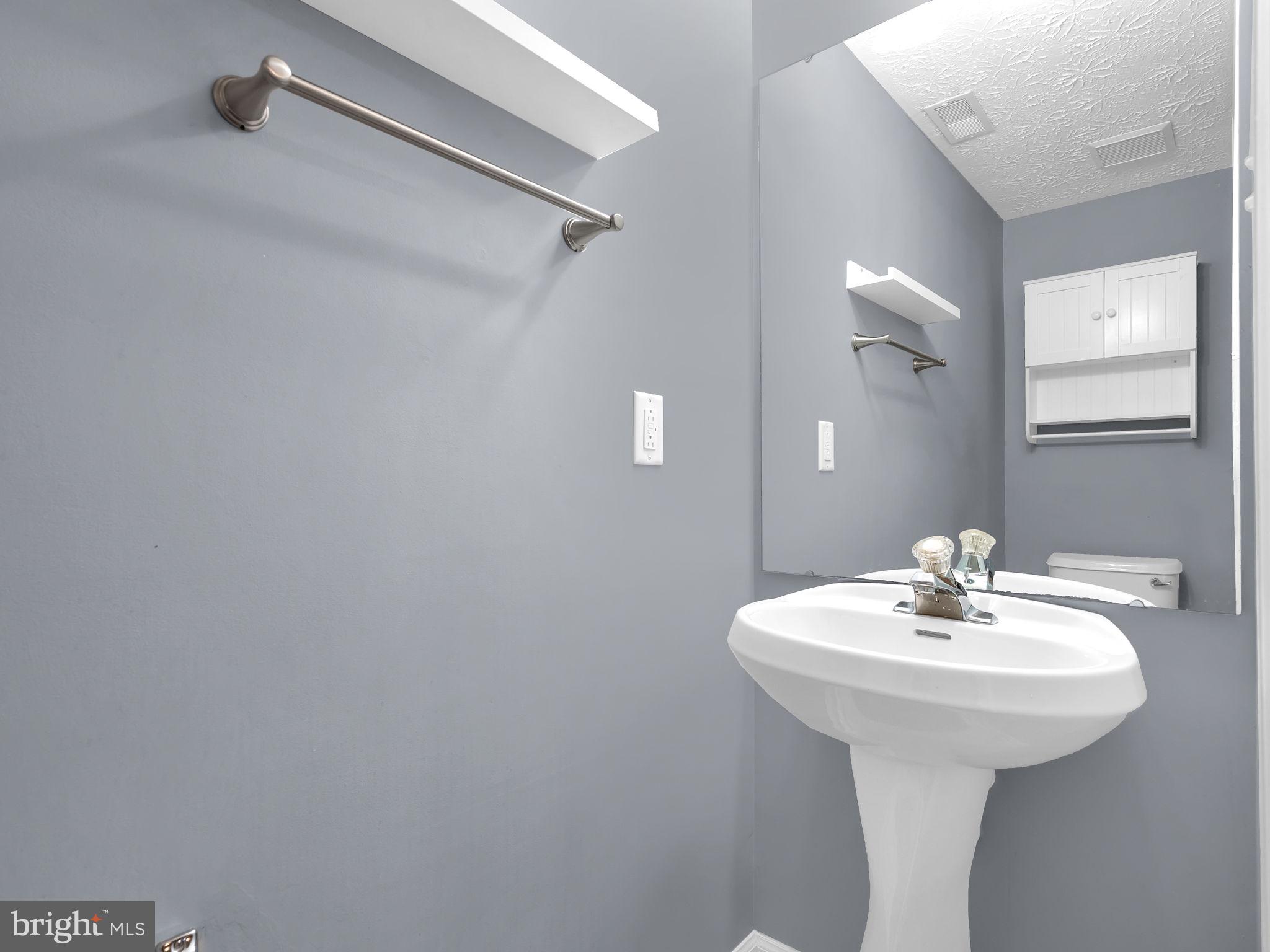 SEVEN OAKS - Residential