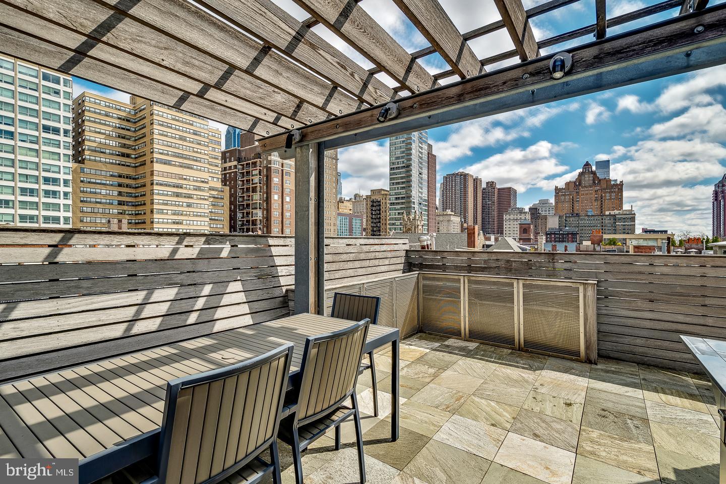 RITTENHOUSE SQUARE - Residential