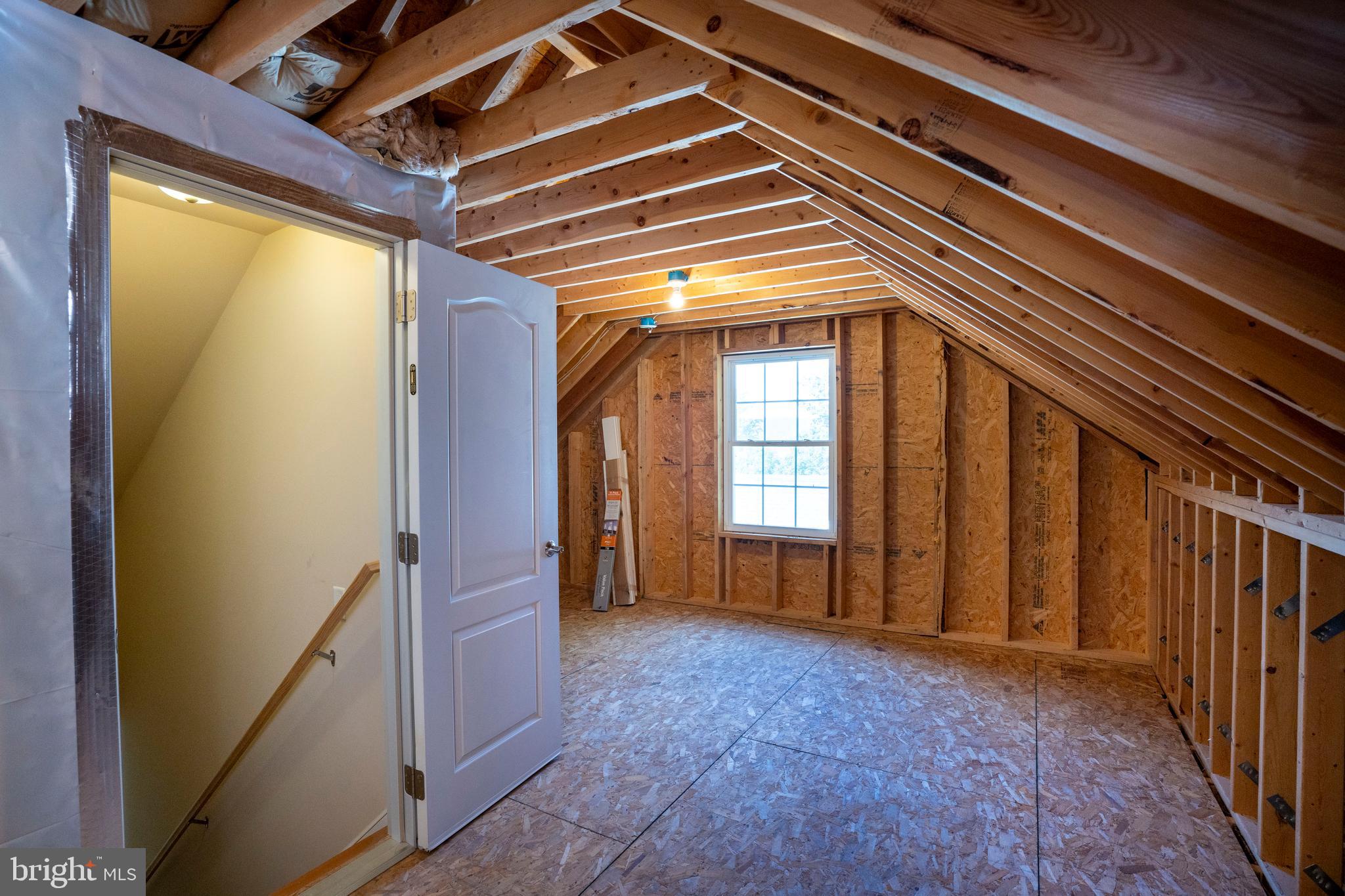 NITTANY GROVE - Residential