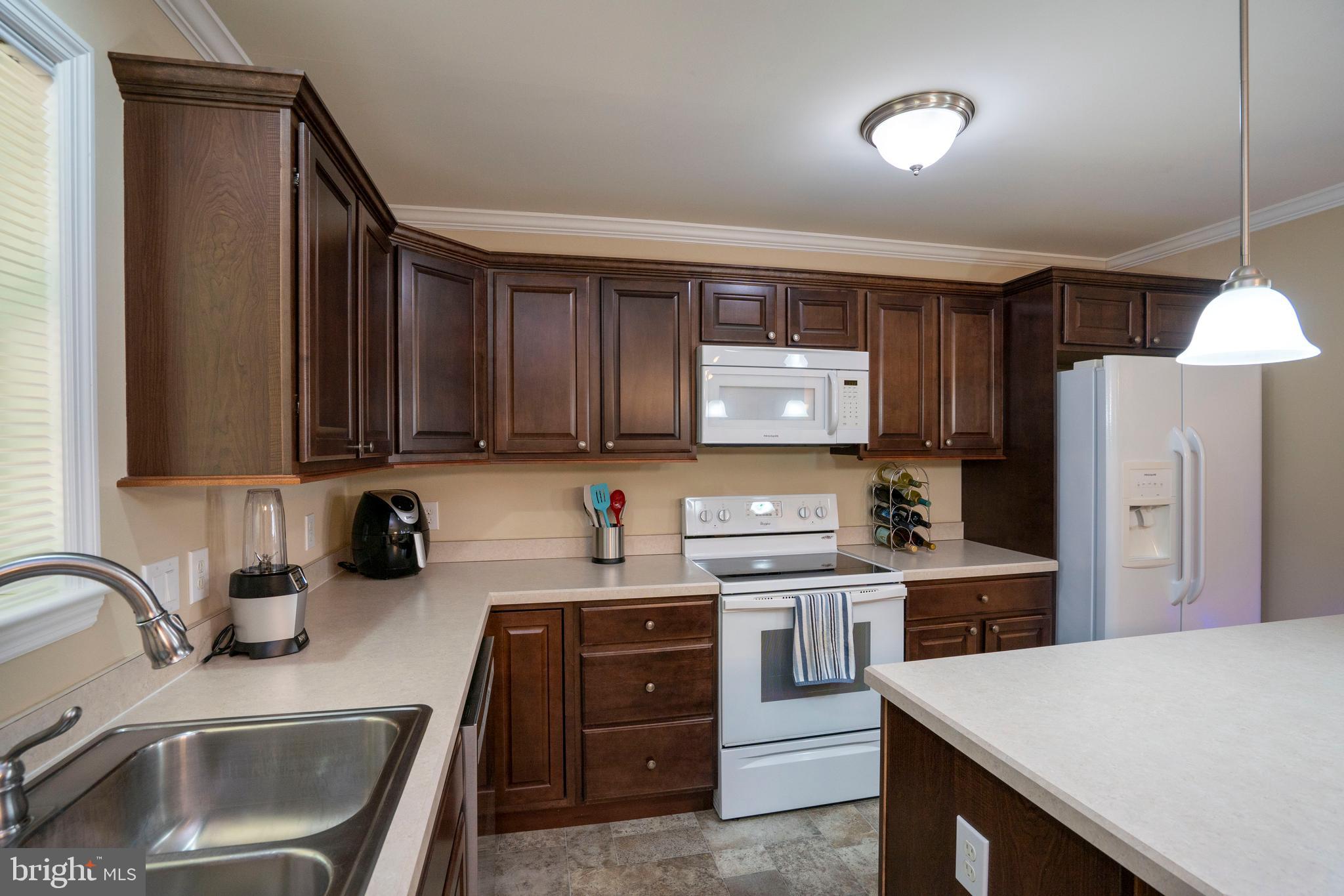 NITTANY GROVE - Residential