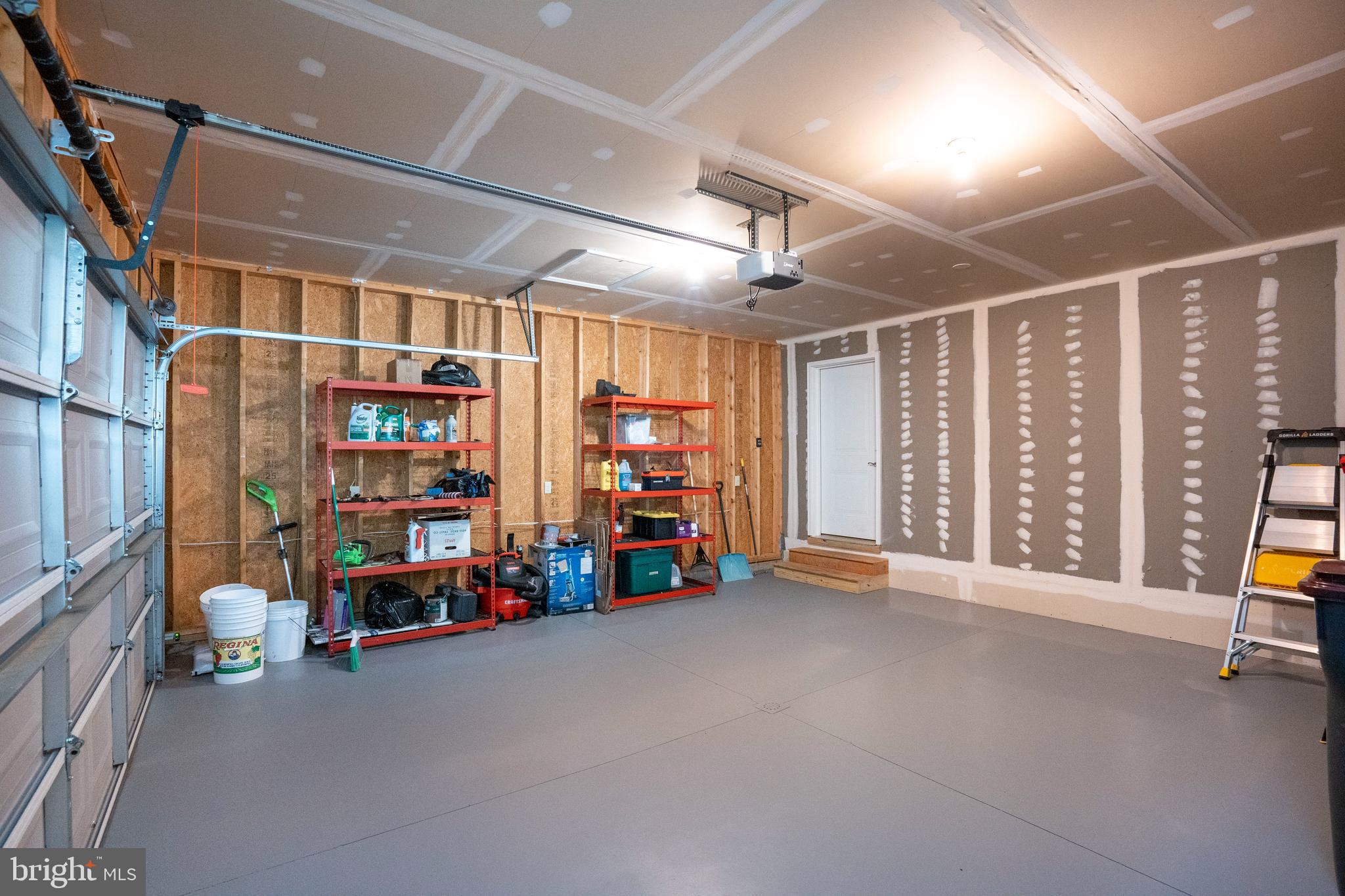 NITTANY GROVE - Residential