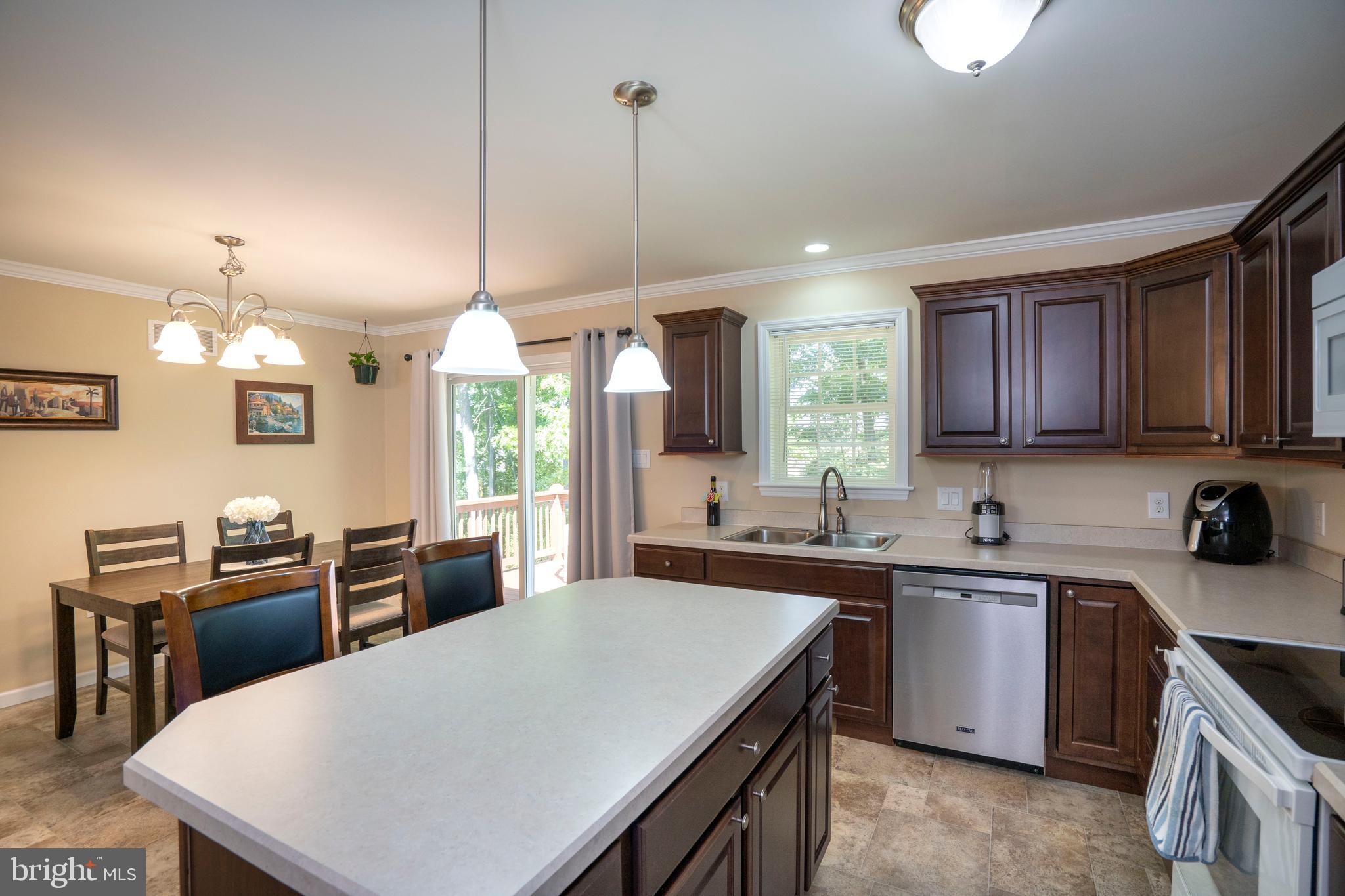 NITTANY GROVE - Residential