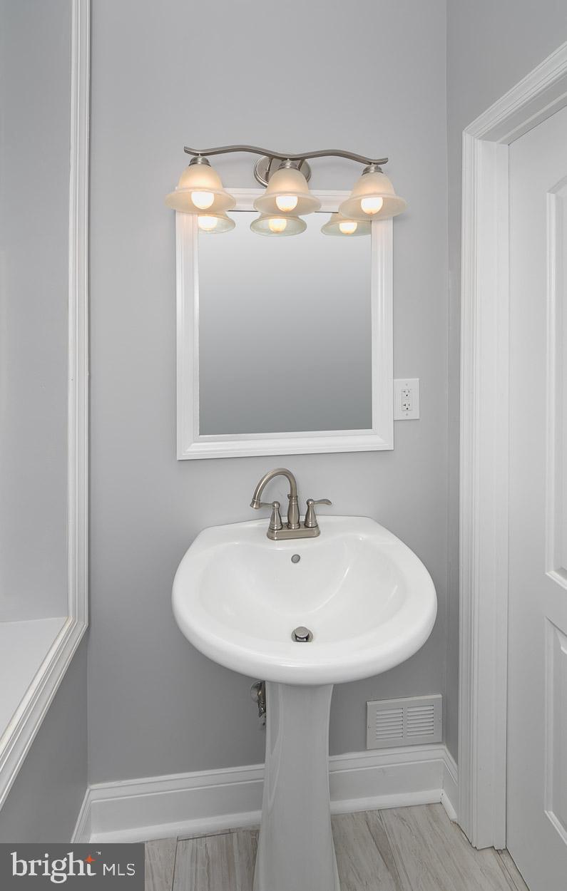 RESERVOIR HILL HISTORIC DISTRICT - Residential