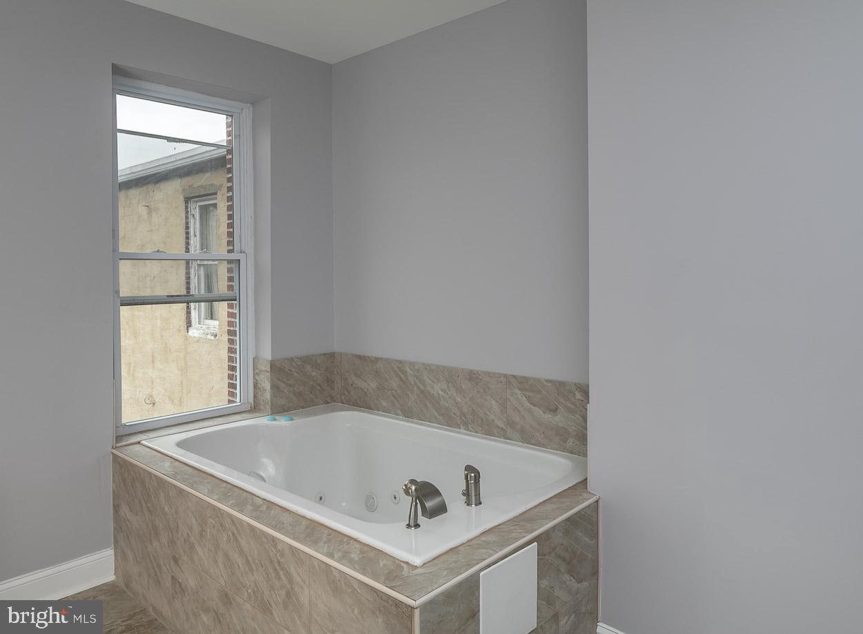 RESERVOIR HILL HISTORIC DISTRICT - Residential