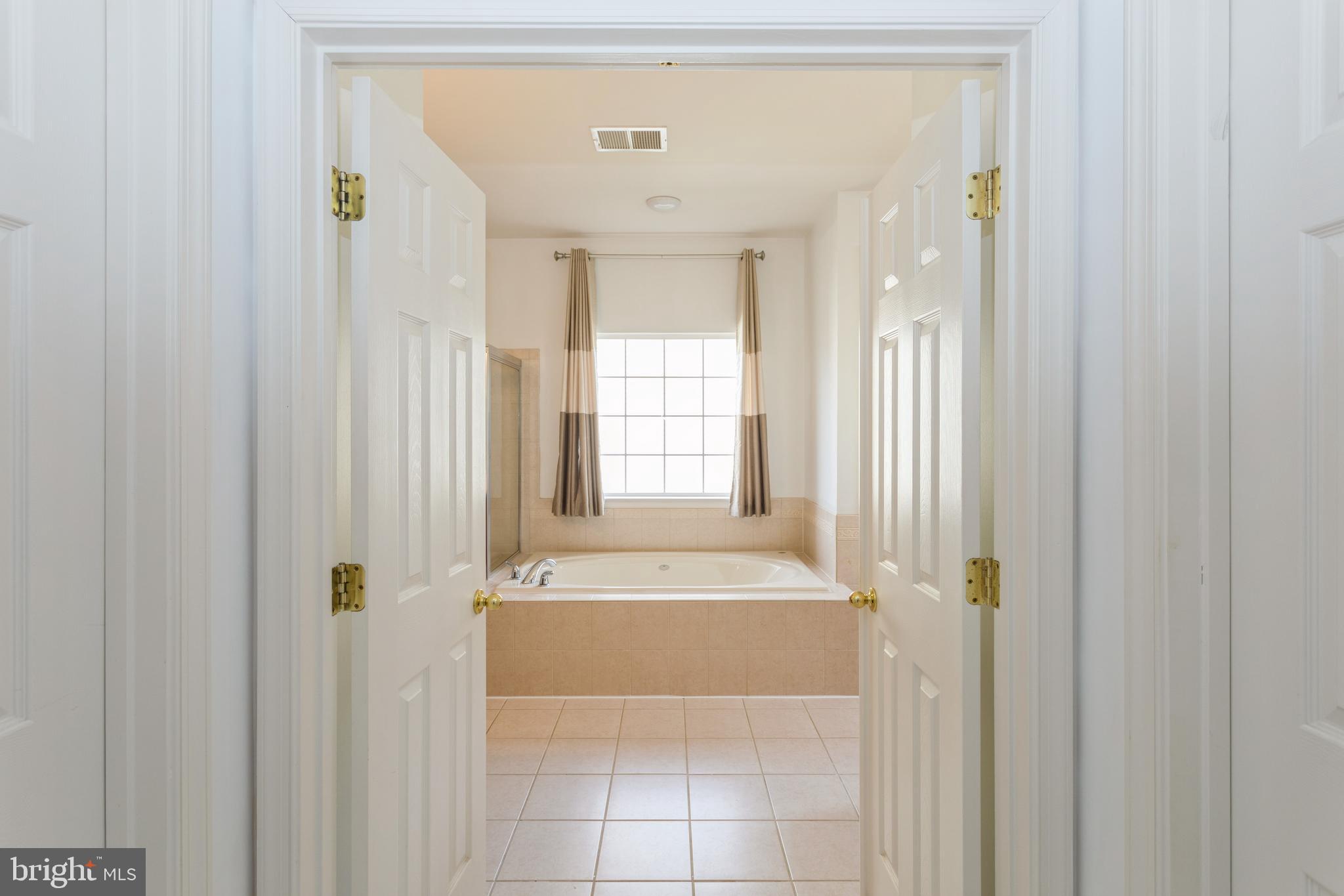 BROOKE JANE MANOR - Residential