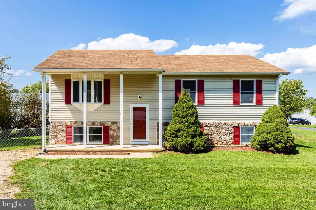 11 Brook Circle, Waynesboro, VA 22980