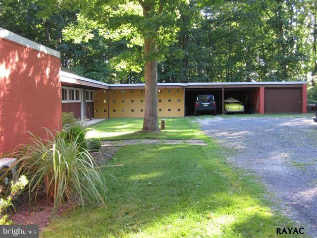 OLD MILL WOODS - Residential