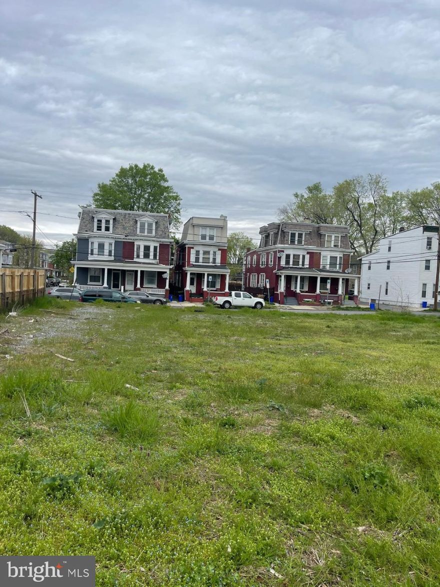 Large flat  that is .07 acres in uptown Harrisburg.  Public water and sewer on the street.  Lot goes from Seneca St all the way back to the alley behind.  Low taxes on the lot.