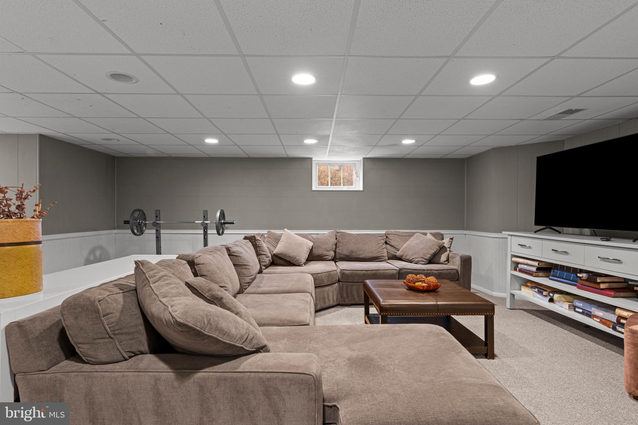 WYNNEWOOD - Residential