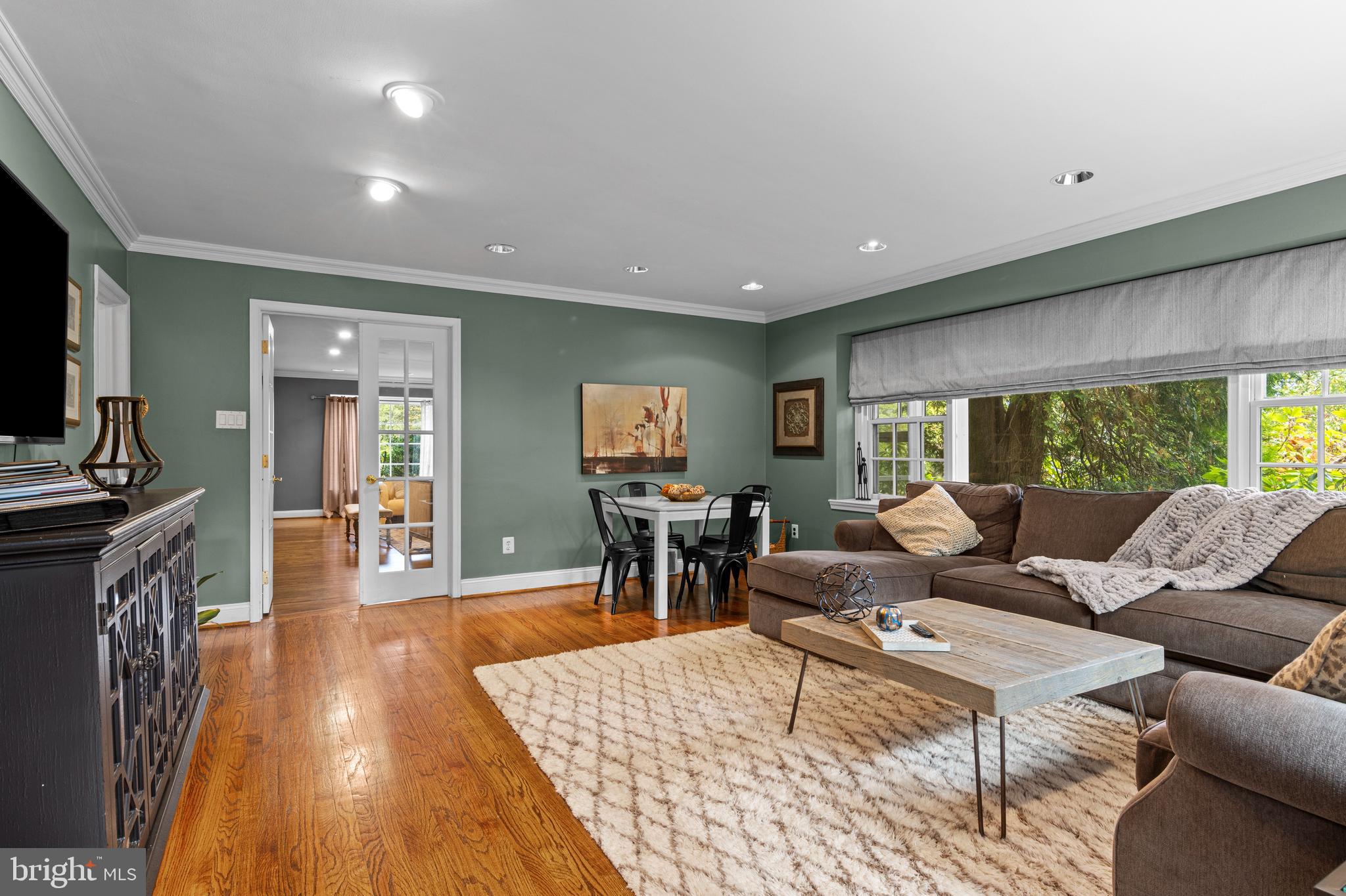 WYNNEWOOD - Residential