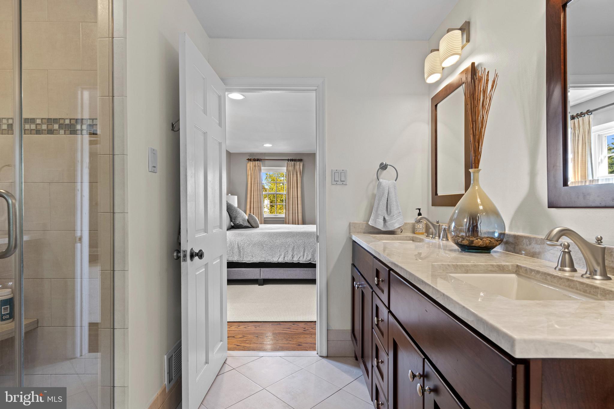 WYNNEWOOD - Residential