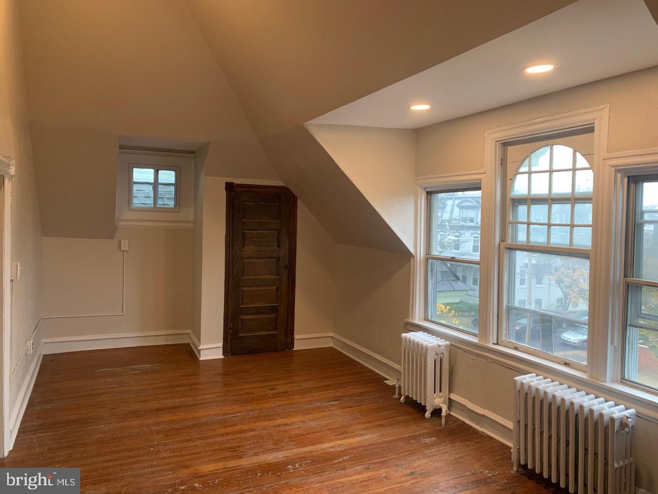 TROLLEY SQUARE - Residential Lease