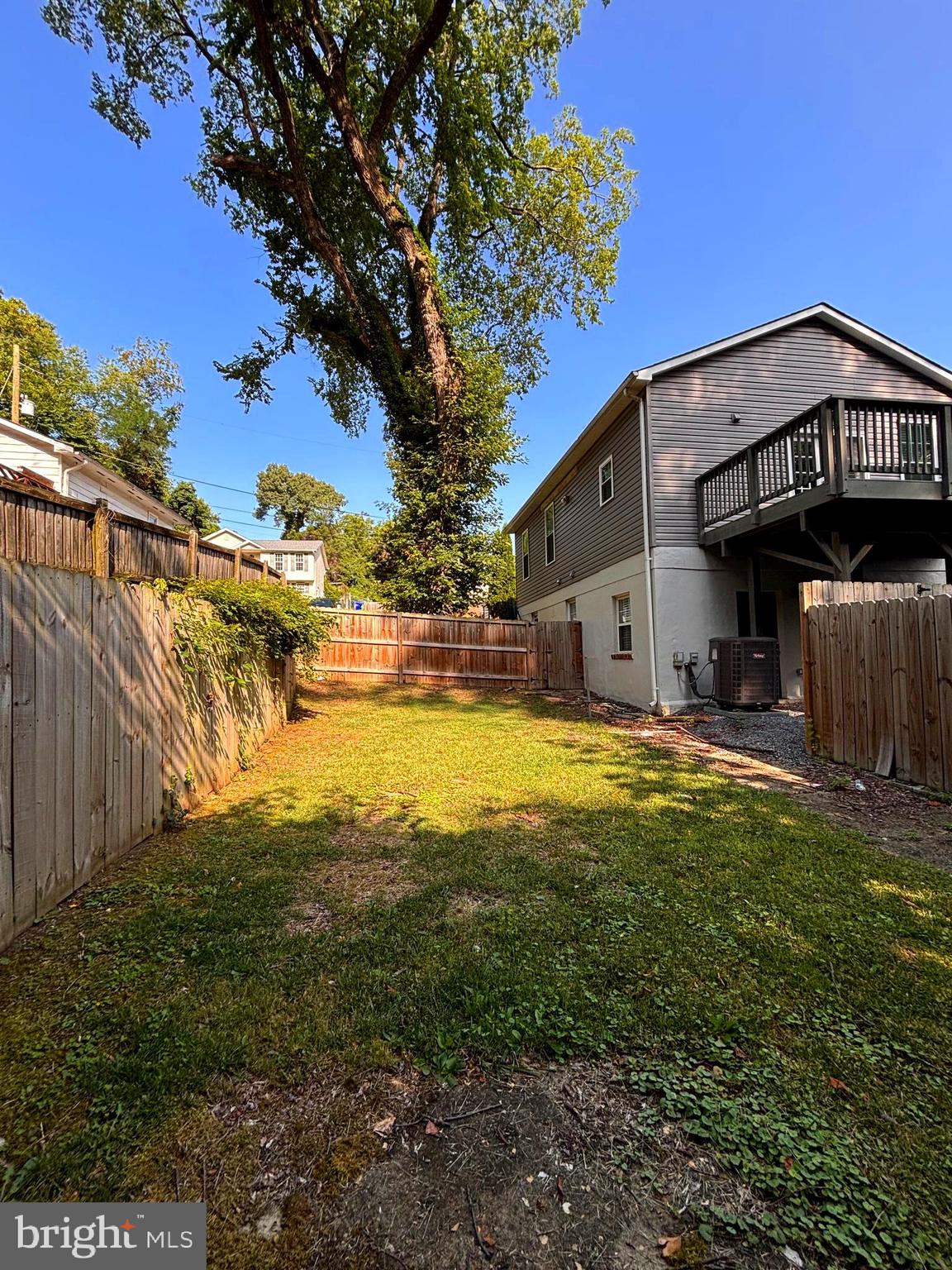 1216 NOVA AVENUE