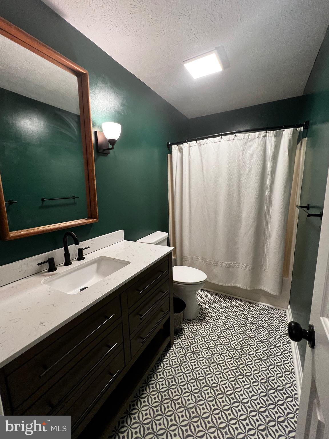 FREDERICKTOWNE TOWNHOUSE - Residential Lease