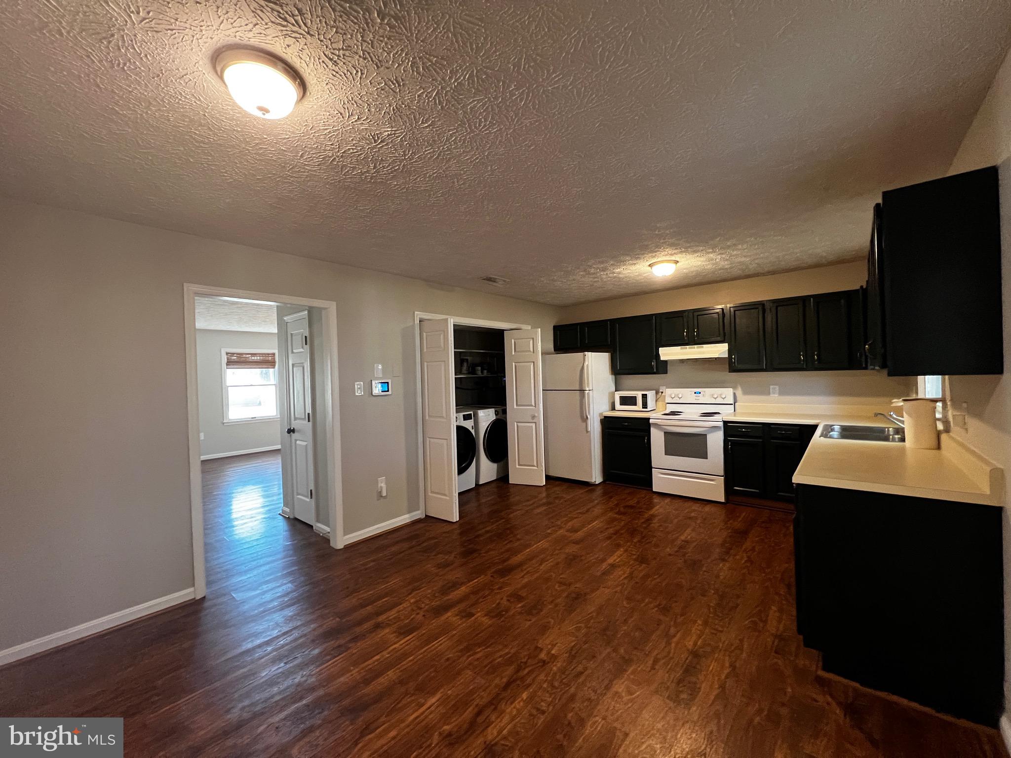 FREDERICKTOWNE TOWNHOUSE - Residential Lease