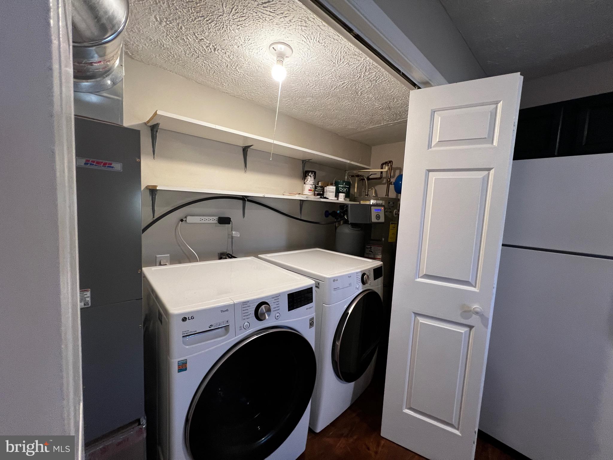 FREDERICKTOWNE TOWNHOUSE - Residential Lease