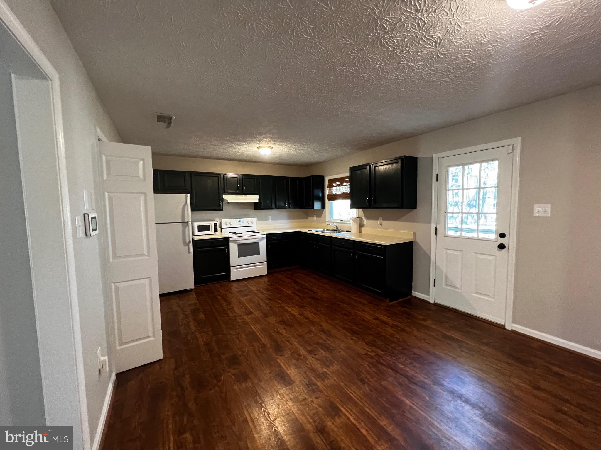 FREDERICKTOWNE TOWNHOUSE - Residential Lease