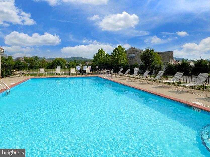 BRUNSWICK CROSSING - Residential