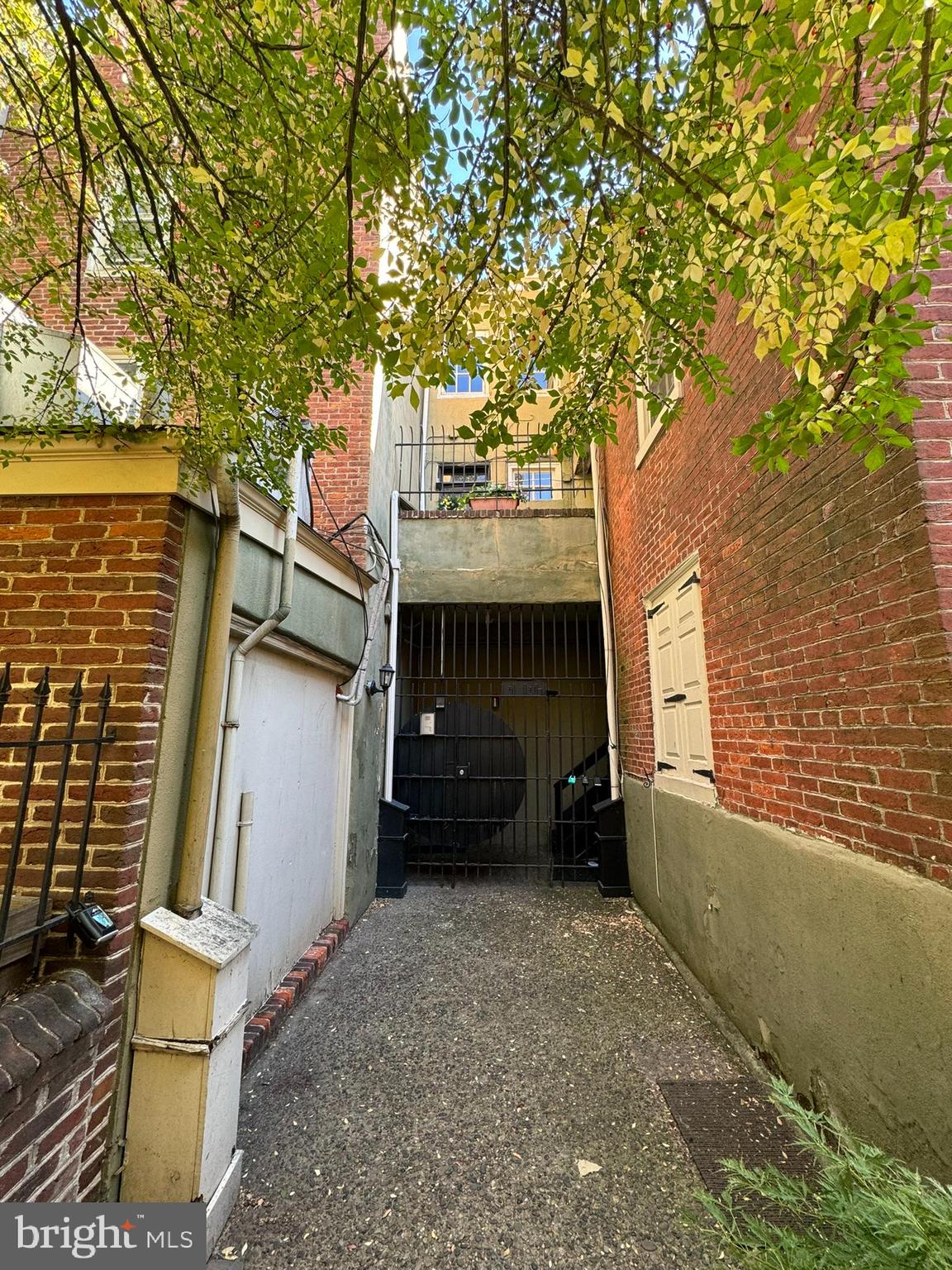 SOCIETY HILL - Residential Lease