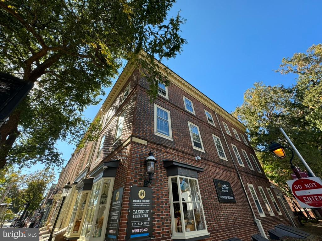 SOCIETY HILL - Residential Lease