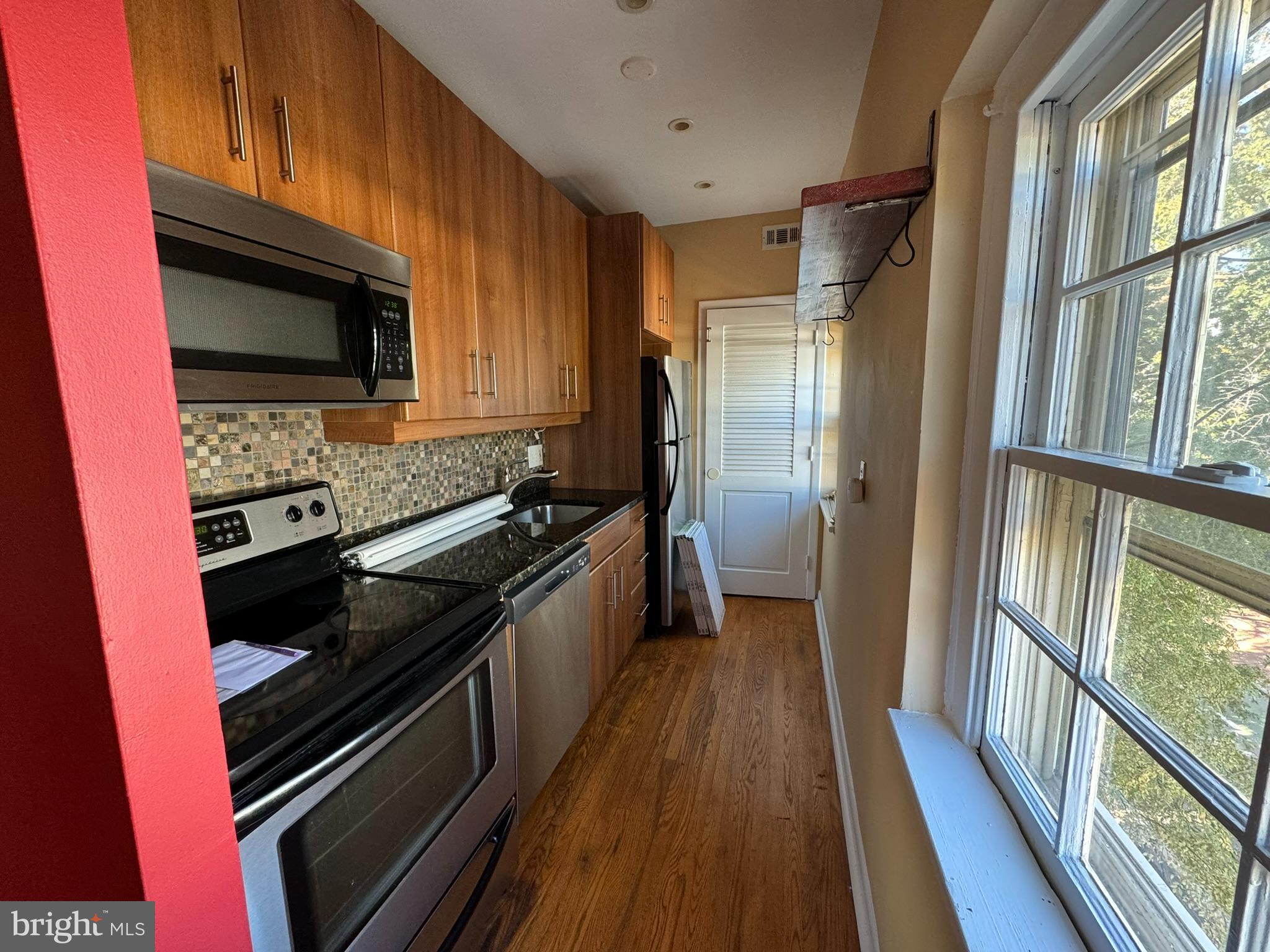 SOCIETY HILL - Residential Lease