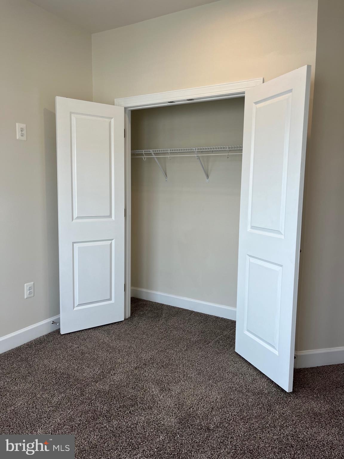 HAYMARKET CROSSING - Residential Lease