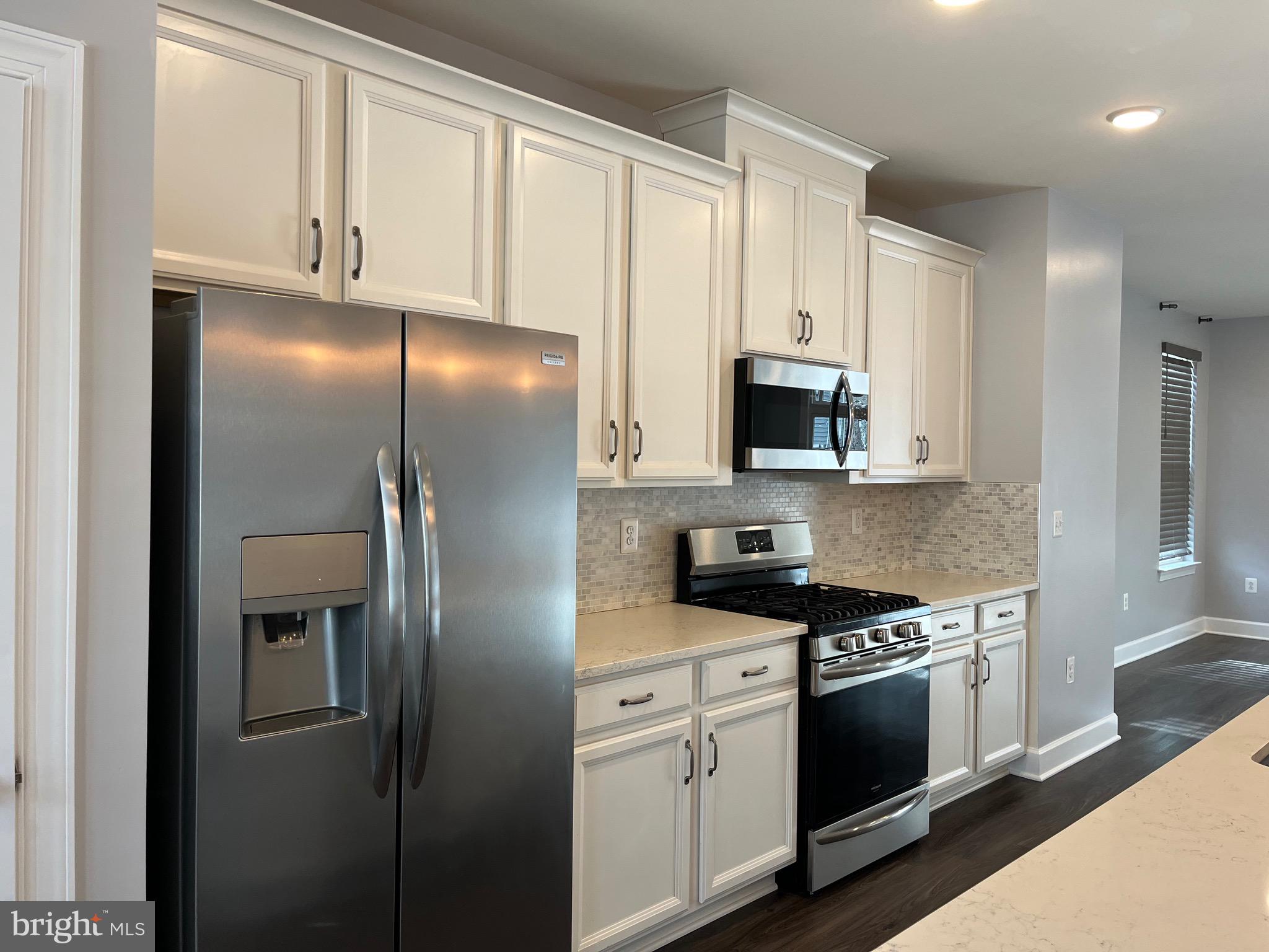 HAYMARKET CROSSING - Residential Lease