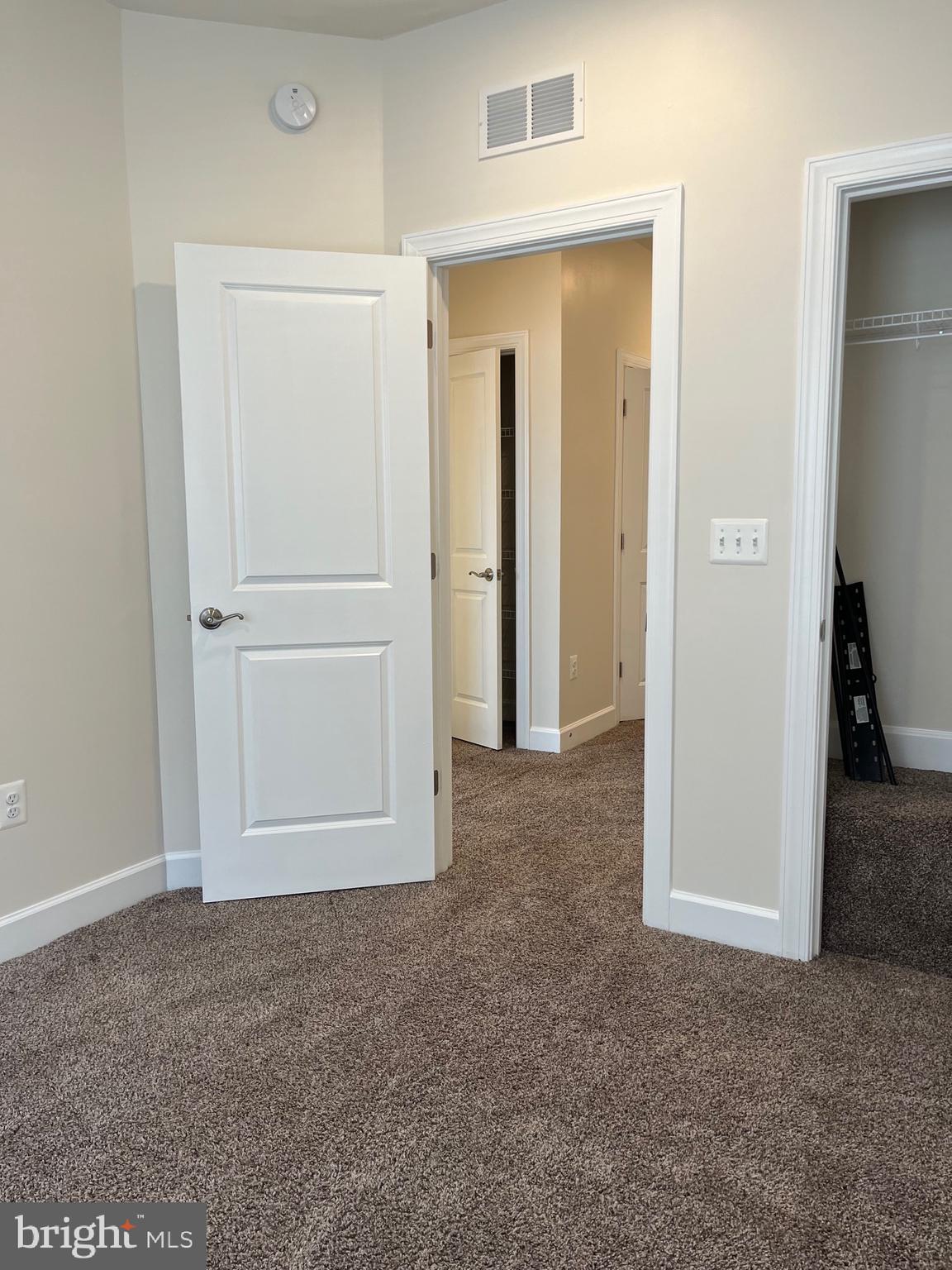 HAYMARKET CROSSING - Residential Lease