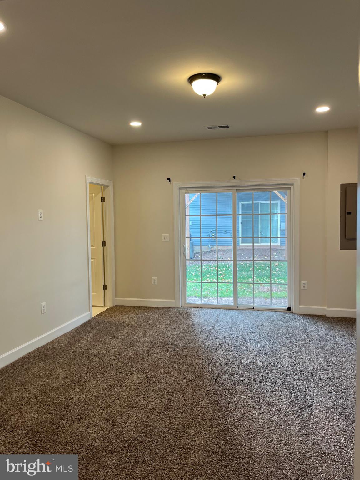 HAYMARKET CROSSING - Residential Lease