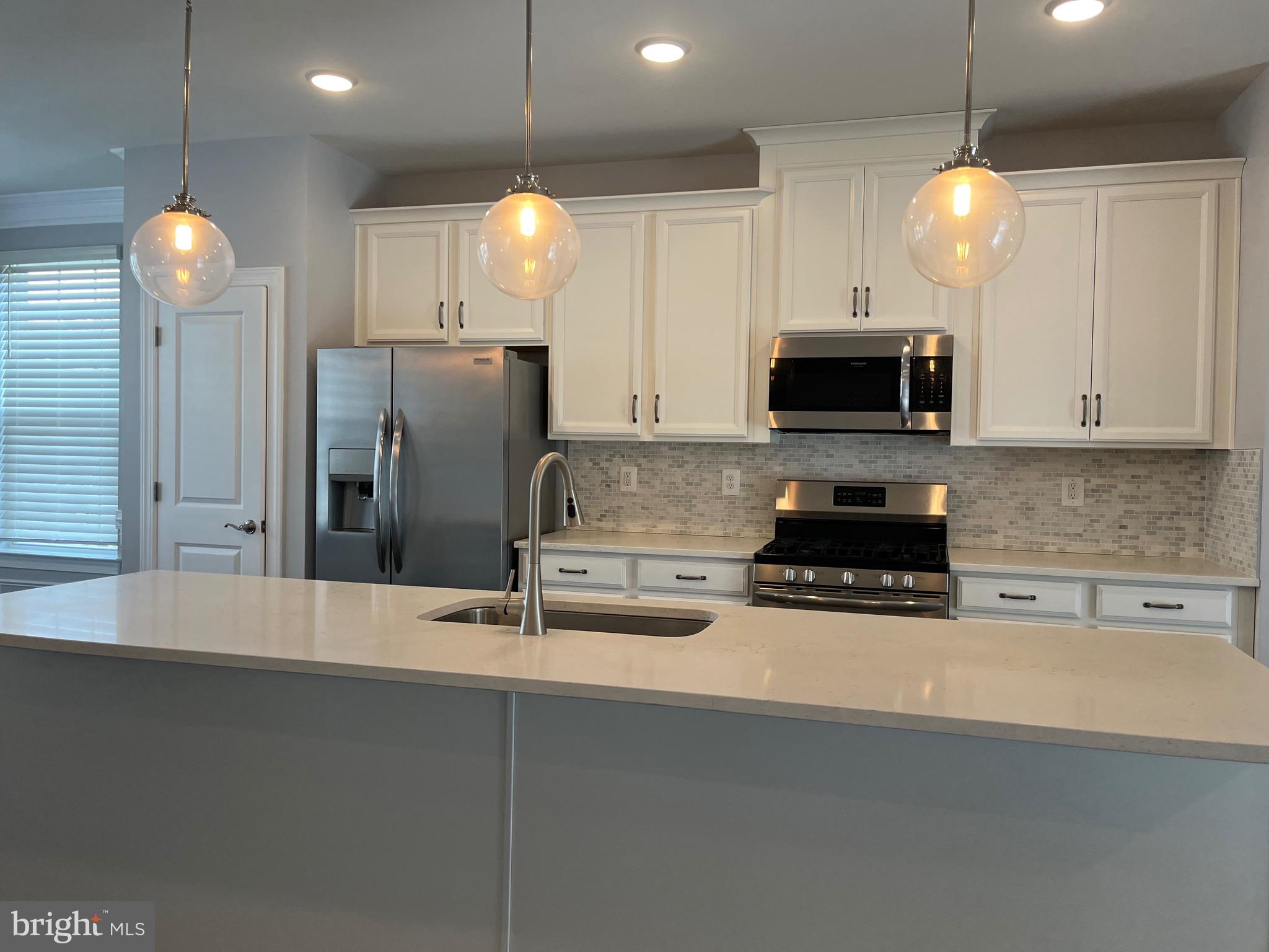 HAYMARKET CROSSING - Residential Lease