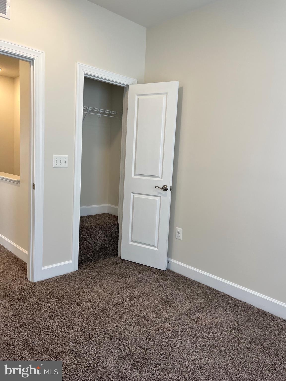 HAYMARKET CROSSING - Residential Lease