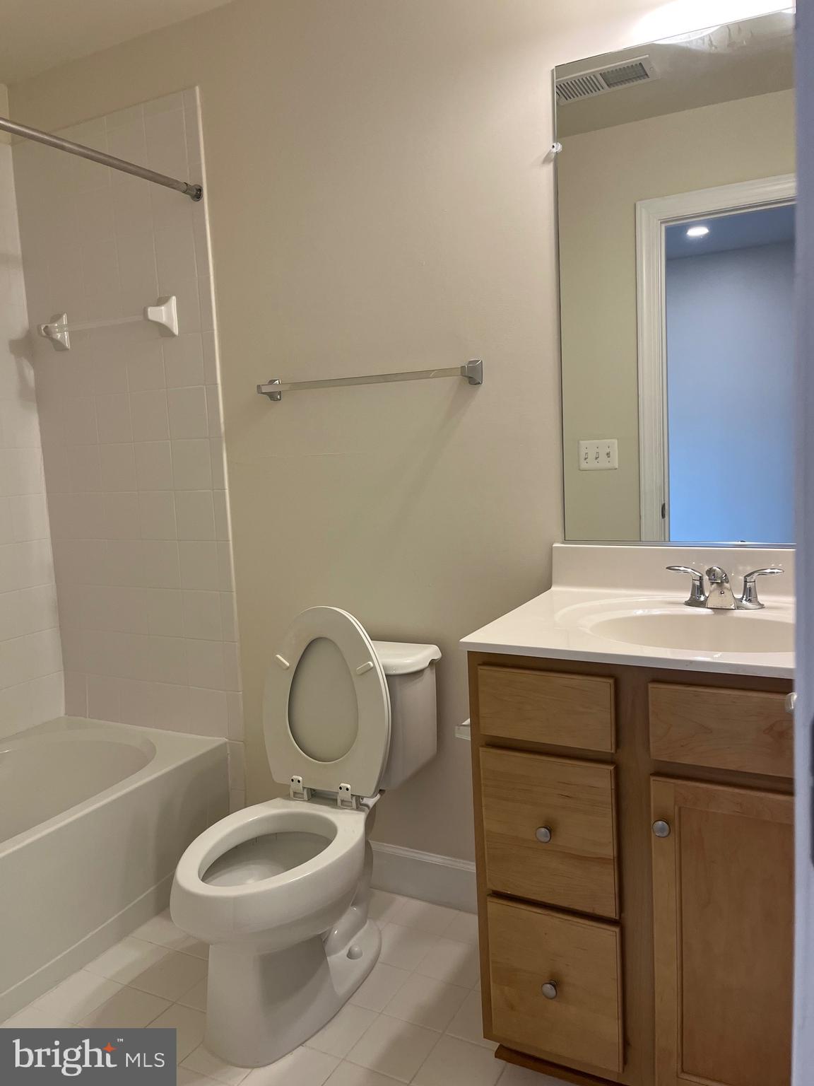 HAYMARKET CROSSING - Residential Lease