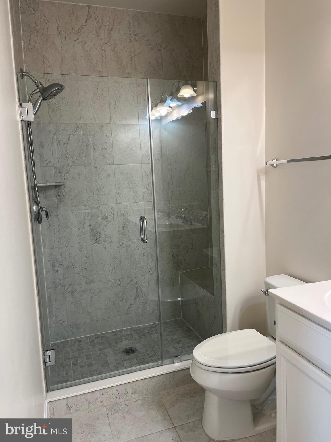 HAYMARKET CROSSING - Residential Lease