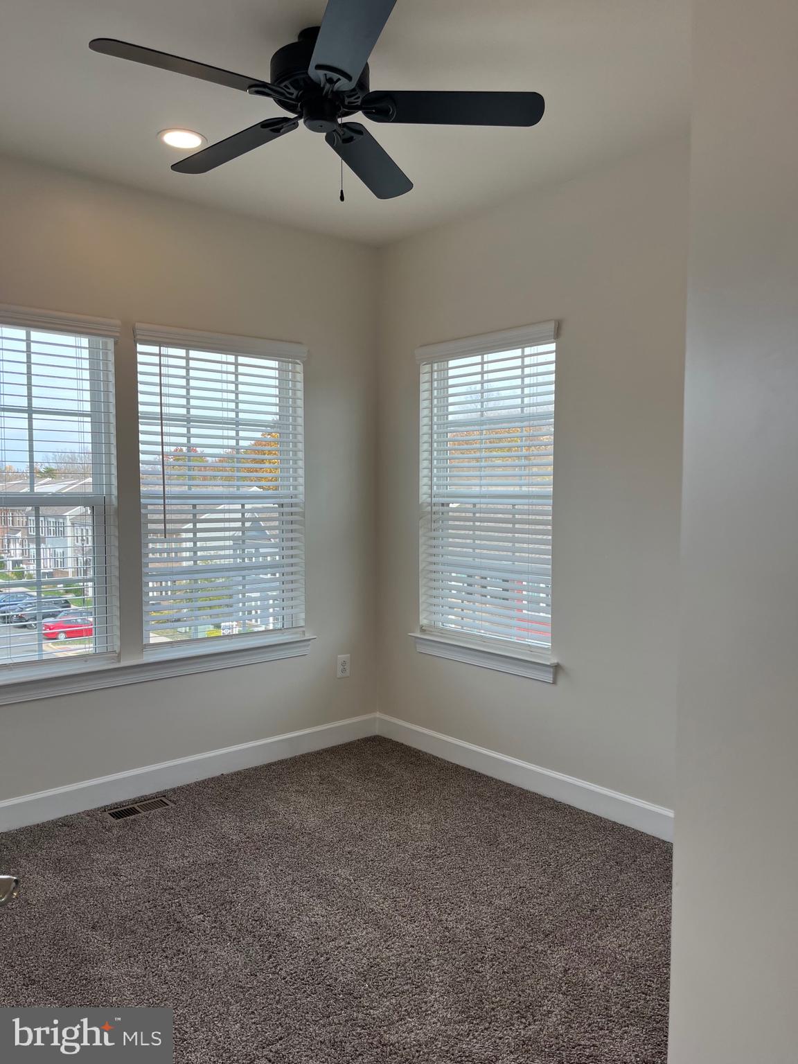 HAYMARKET CROSSING - Residential Lease