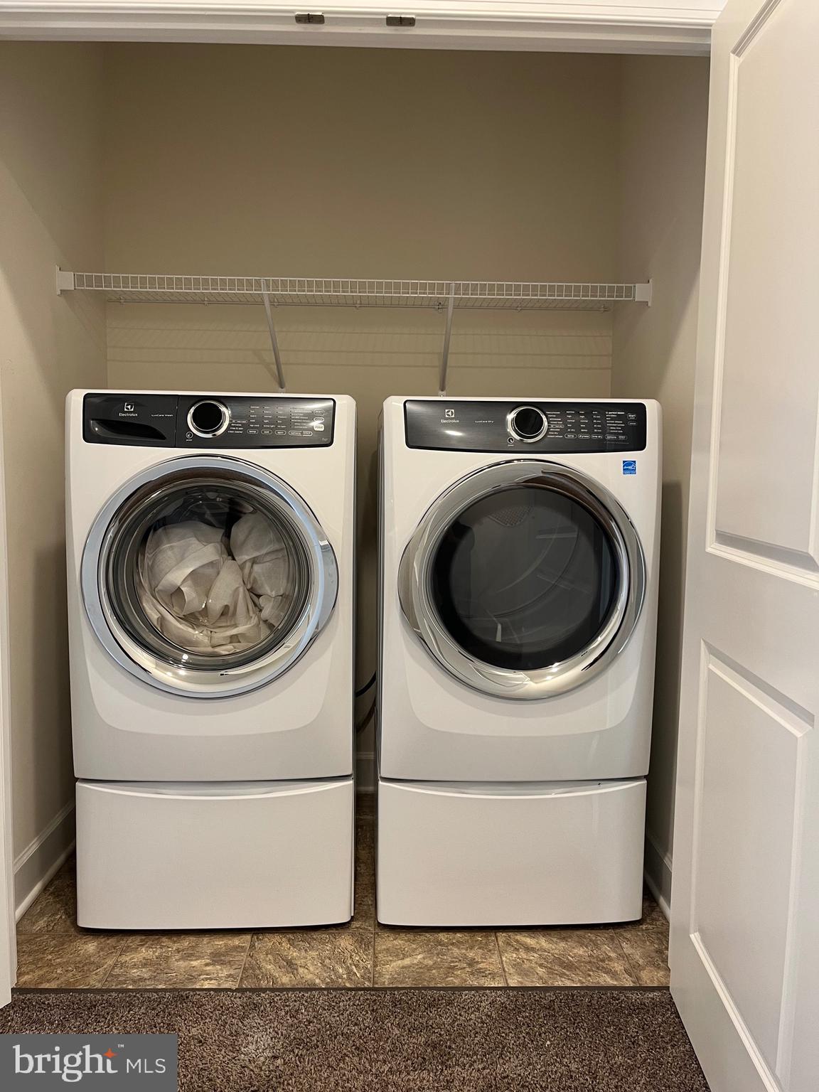 HAYMARKET CROSSING - Residential Lease