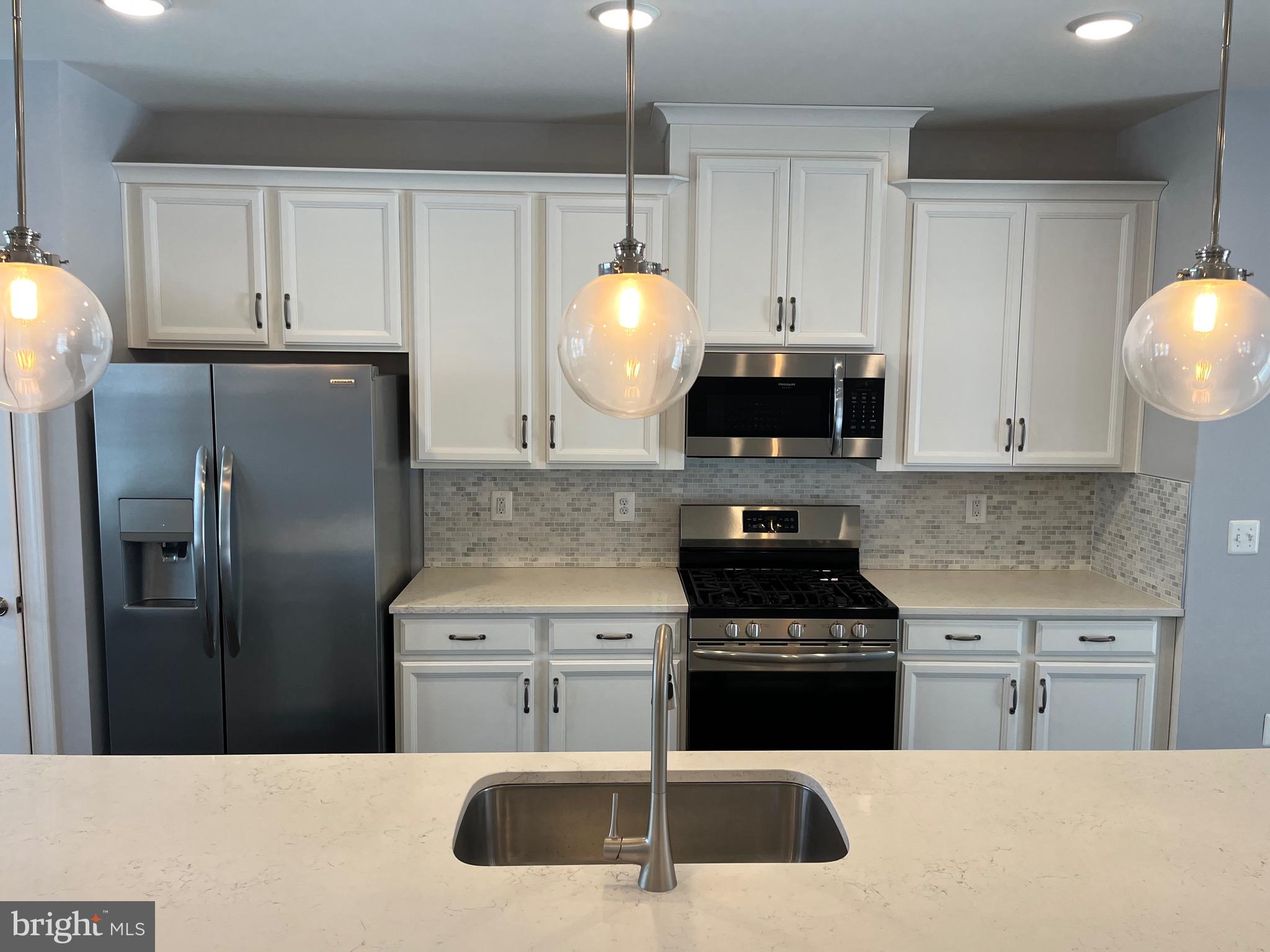 HAYMARKET CROSSING - Residential Lease