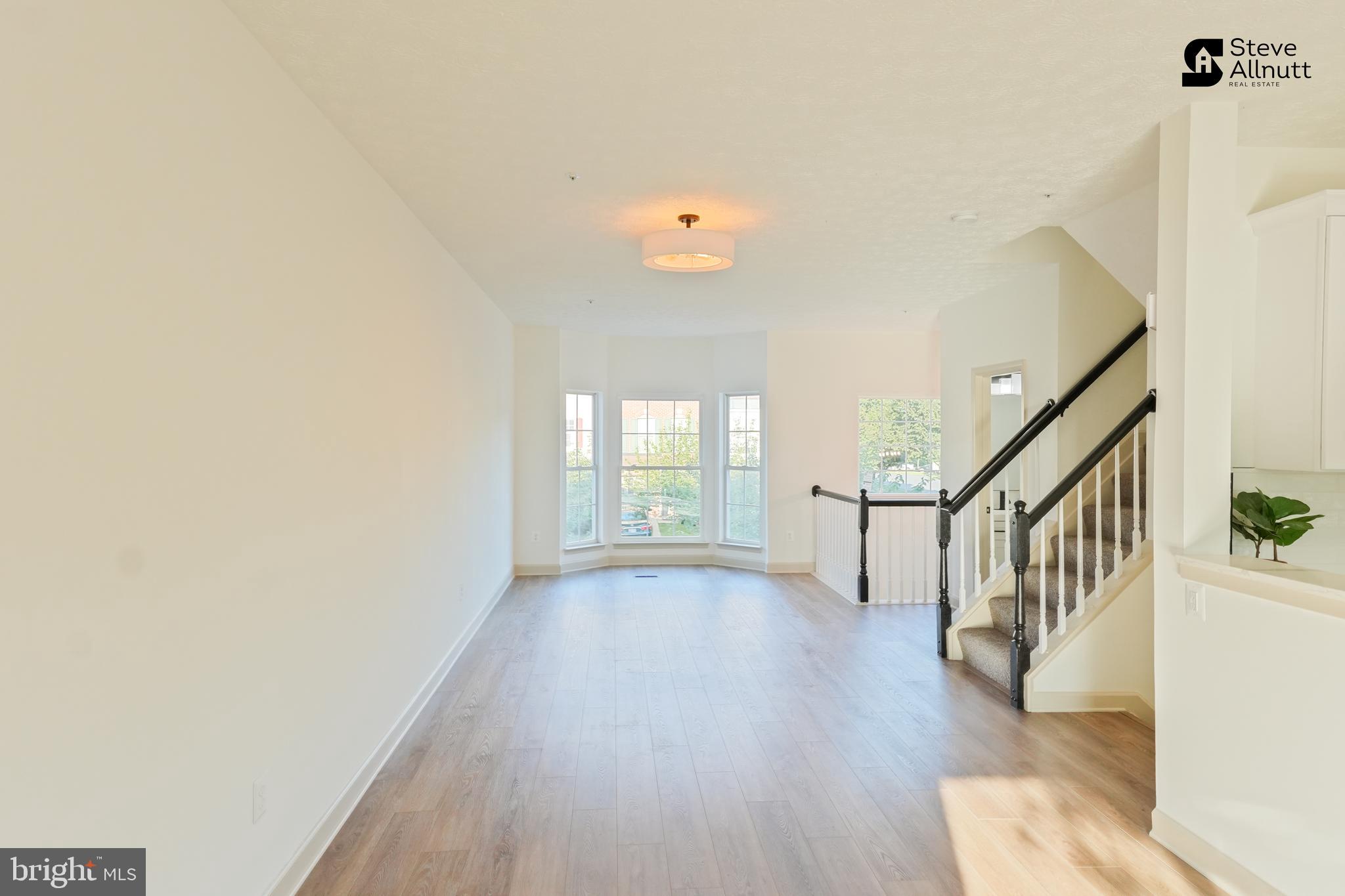 PLEASANT CHASE - Residential