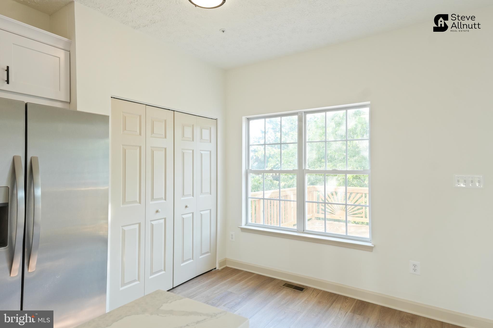 PLEASANT CHASE - Residential