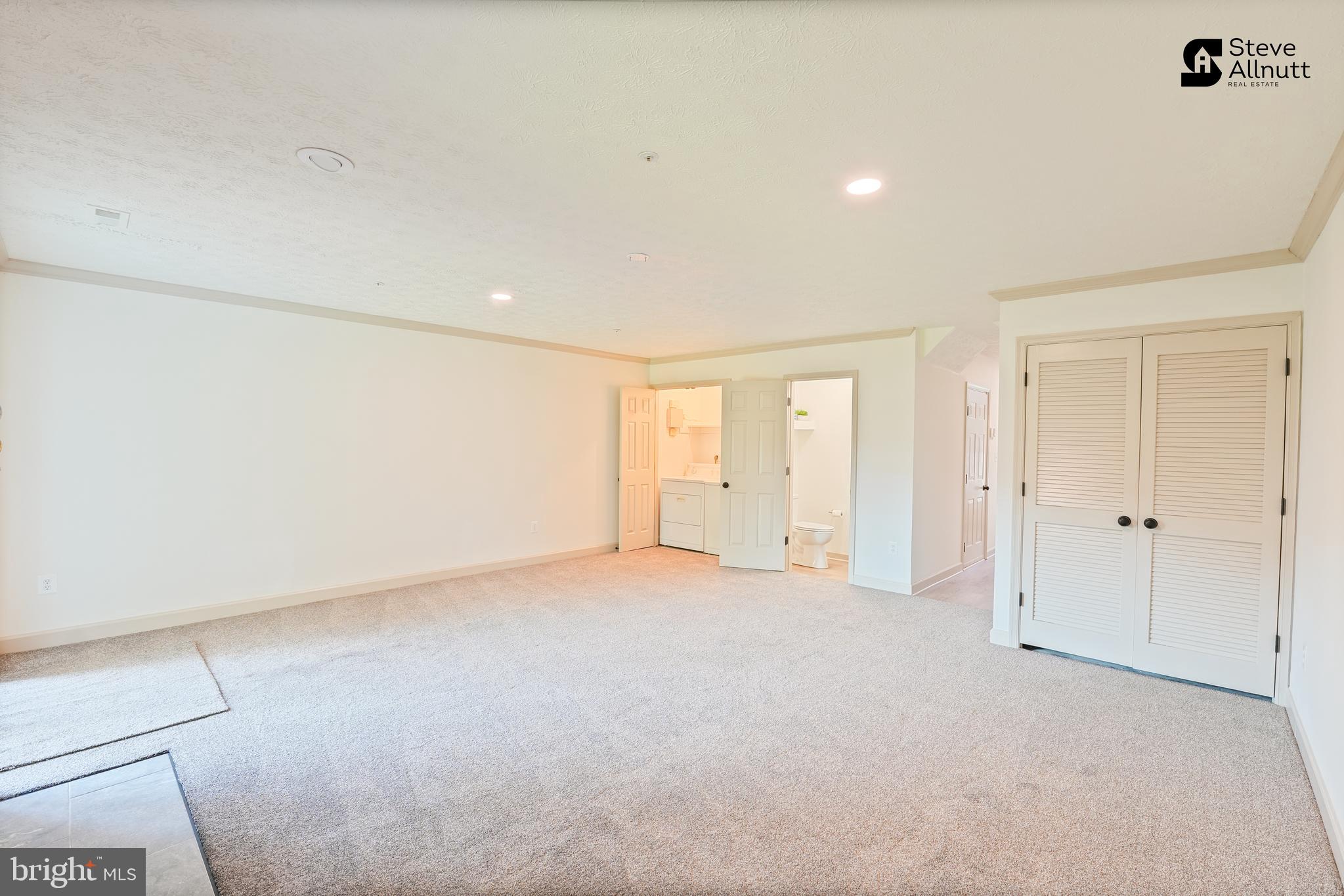 PLEASANT CHASE - Residential