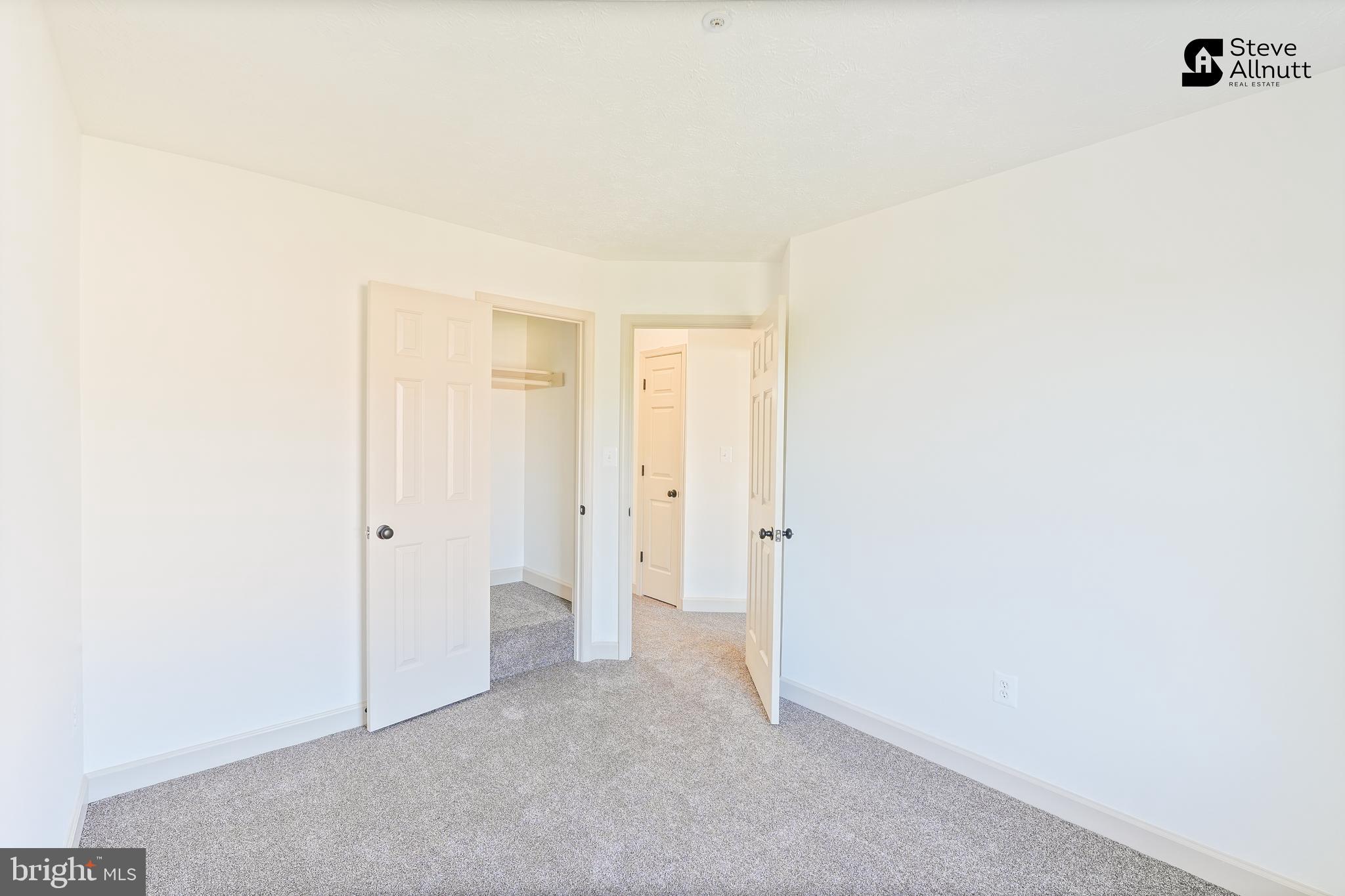 PLEASANT CHASE - Residential