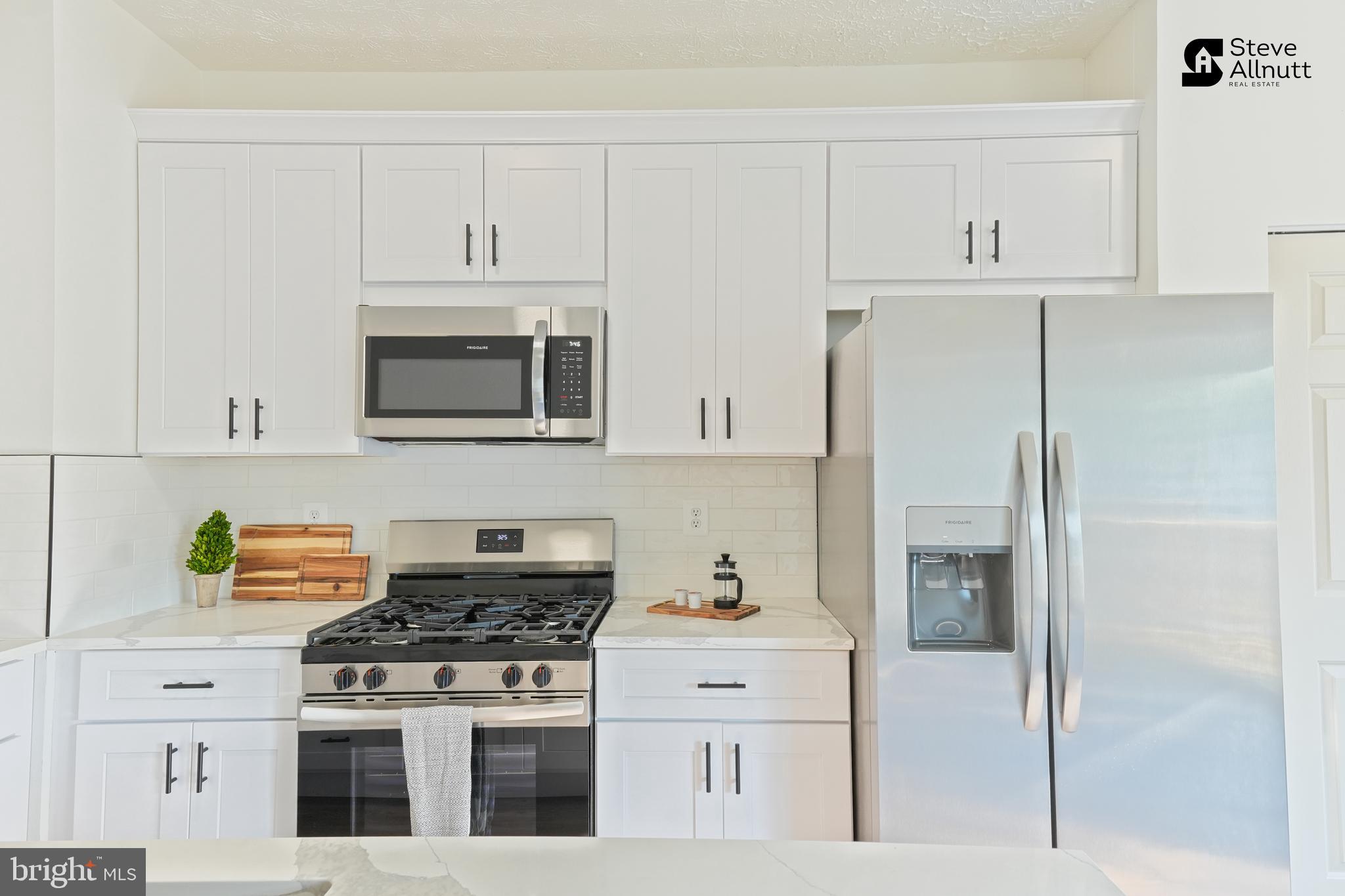 PLEASANT CHASE - Residential