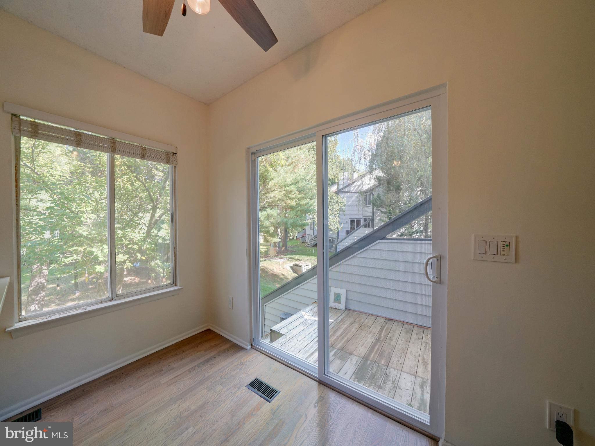 TOWN CENTER - Residential Lease