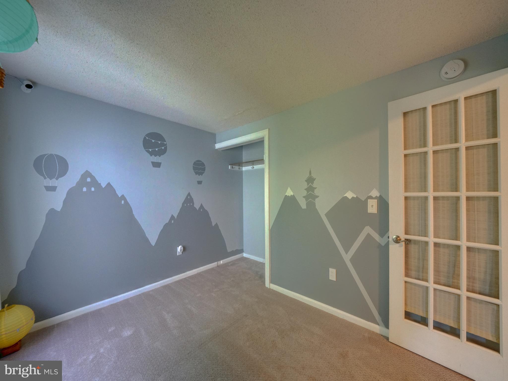 TOWN CENTER - Residential Lease