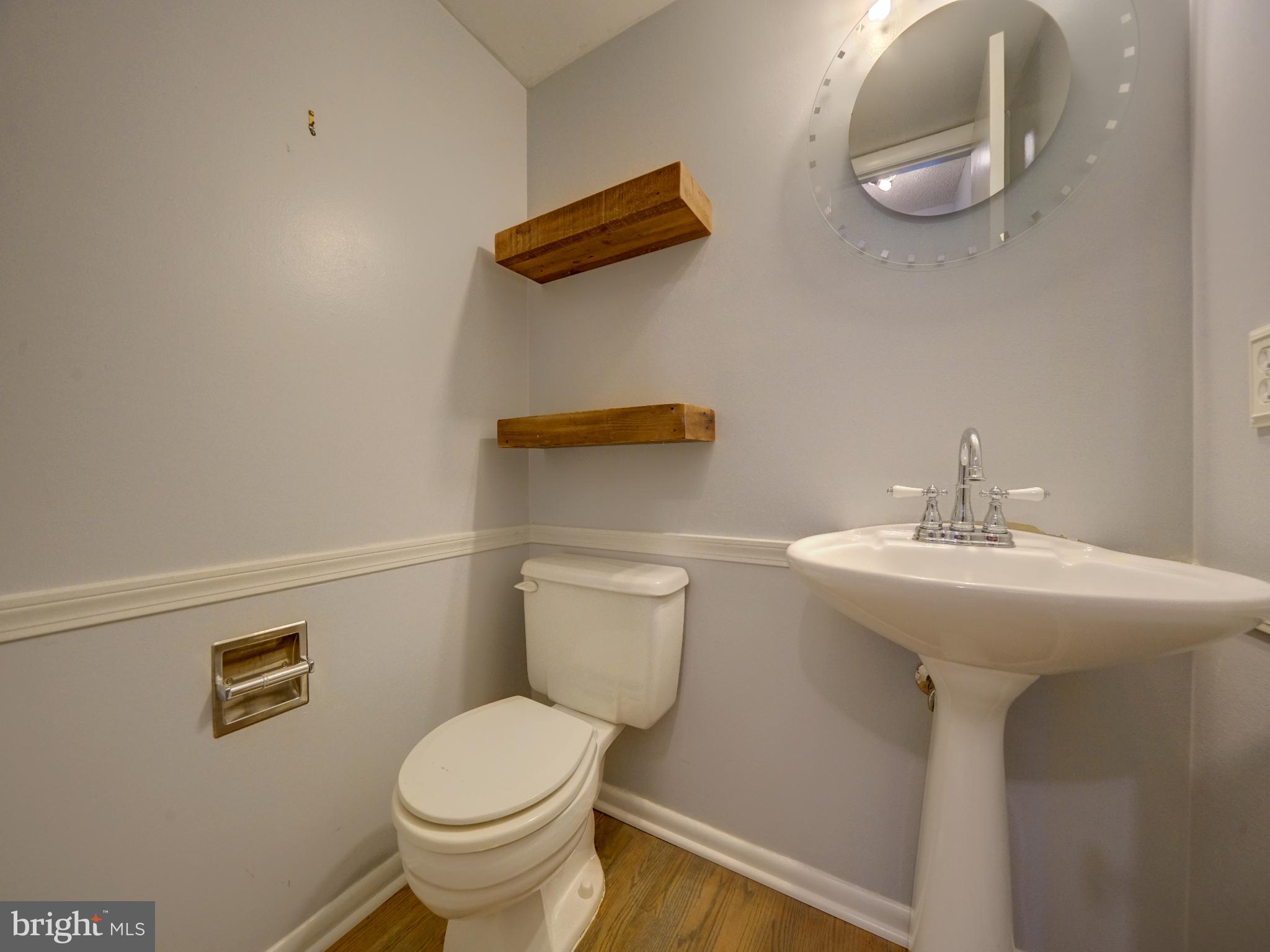 TOWN CENTER - Residential Lease