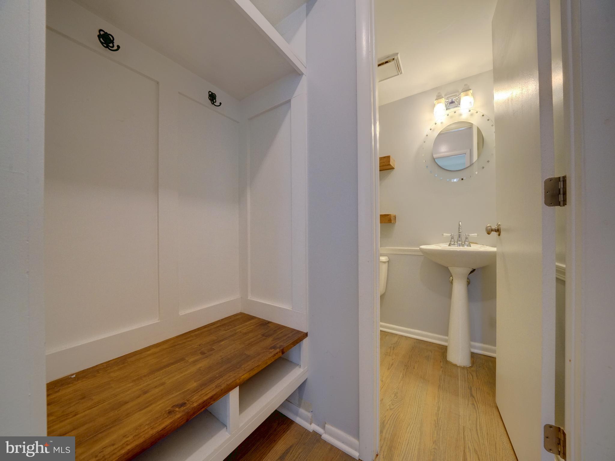 TOWN CENTER - Residential Lease