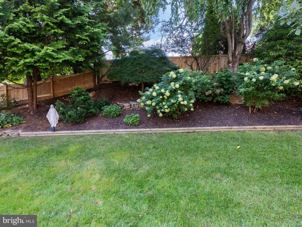 VILLAGE OF BYNUM RUN - Residential