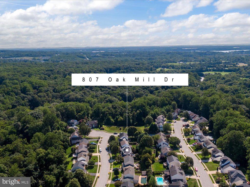 VILLAGE OF BYNUM RUN - Residential