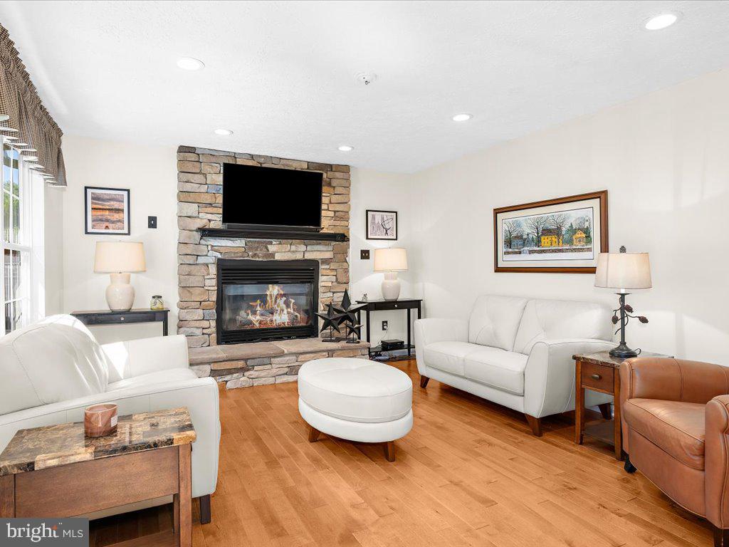 VILLAGE OF BYNUM RUN - Residential