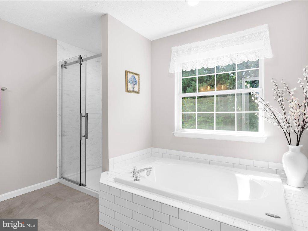 VILLAGE OF BYNUM RUN - Residential